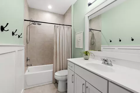 Bath - 45 Saint Barts Ave, Saint Augustine, FL 32080 photo 4 of 4