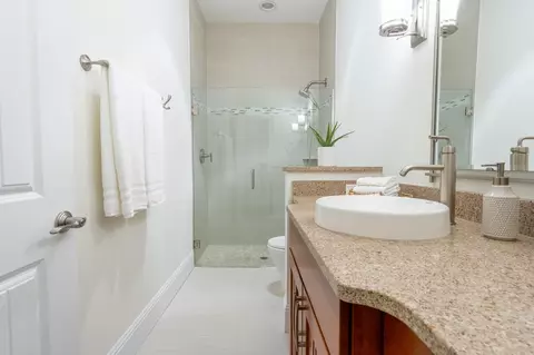 Bath - 909 Sandy Beach Cir, Saint Augustine, FL 32080 photo 7 of 7