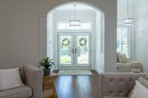 Entry Way - 909 Sandy Beach Cir, Saint Augustine, FL 32080 photo 2 of 3