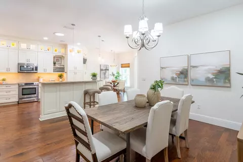 Dining - 909 Sandy Beach Cir, Saint Augustine, FL 32080 photo 3 of 7