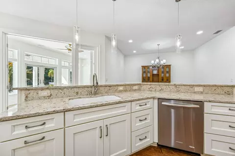 Kitchen - 909 Sandy Beach Cir, Saint Augustine, FL 32080 photo 7 of 8