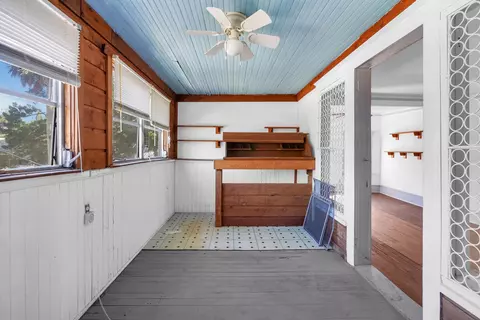 Exterior - 134 Washington St, Saint Augustine, FL 32084 photo 5 of 6