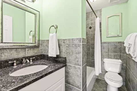 Bath - 8550 S A1a #208, Saint Augustine, FL 32080 photo 5 of 6