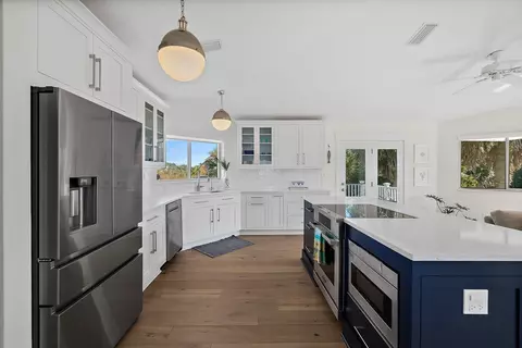 Kitchen - 7 Sabor De Sal Rd, Saint Augustine, FL 32080 photo 4 of 6