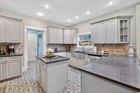 Kitchen - 16 May St, Saint Augustine, FL 32084 photo 2 of 7