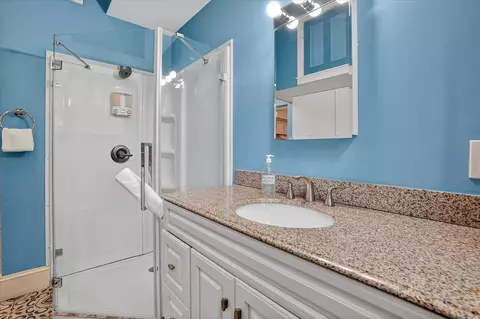 Bath - 16 May St, Saint Augustine, FL 32084 photo 1 of 8