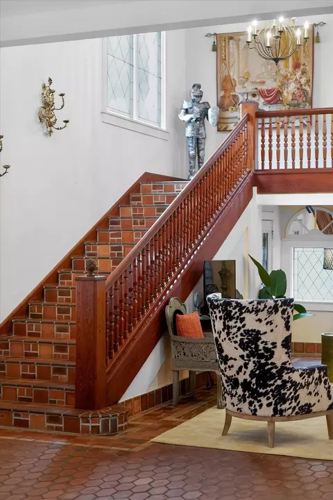 Entry Way - 16 May St, Saint Augustine, FL 32084 photo 7 of 8