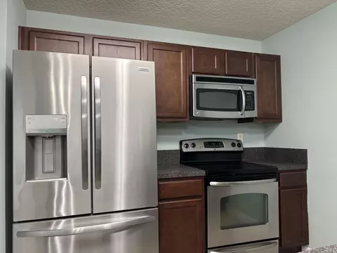 Kitchen - 240 Golden Lake Loop, Saint Augustine, FL 32084 photo 2 of 3