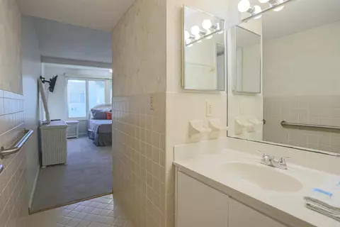 Bath - 6300 S A1a #B5-1TH, Saint Augustine, FL 32080 photo 2 of 3