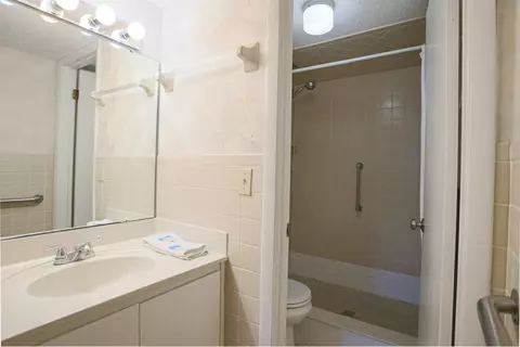 Bath - 6300 S A1a #B5-1TH, Saint Augustine, FL 32080 photo 1 of 3