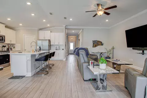 Entry Way - 721 Narvarez Ave, Saint Augustine, FL 32084 photo 2 of 2