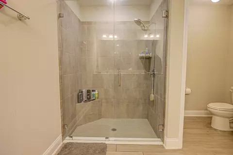Bath - 721 Narvarez Ave, Saint Augustine, FL 32084 photo 3 of 5