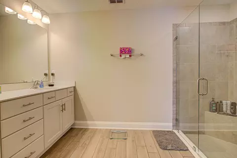 Bath - 721 Narvarez Ave, Saint Augustine, FL 32084 photo 2 of 5