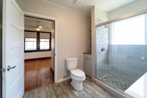 Bath - 23 Hope St, Saint Augustine, FL 32084 photo 2 of 2