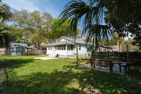 Exterior - 23 Hope St, Saint Augustine, FL 32084 photo 3 of 6