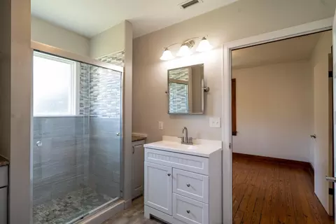 Bath - 23 Hope St, Saint Augustine, FL 32084 photo 1 of 2