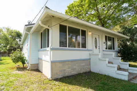 Exterior - 23 Hope St, Saint Augustine, FL 32084 photo 1 of 6