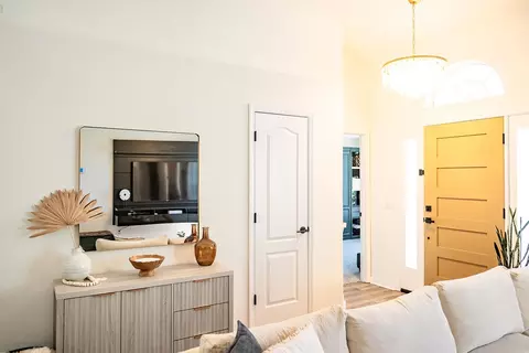Entry Way - 128 Anastasia Lakes Dr, Saint Augustine, FL 32080 photo 6 of 7