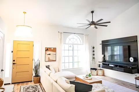 Entry Way - 128 Anastasia Lakes Dr, Saint Augustine, FL 32080 photo 2 of 7
