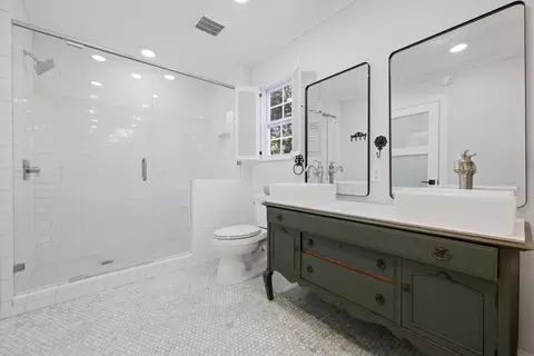 Bath - 3577 Red Cloud Trl, Saint Augustine, FL 32086 photo 2 of 7