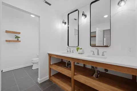 Bath - 3577 Red Cloud Trl, Saint Augustine, FL 32086 photo 4 of 7