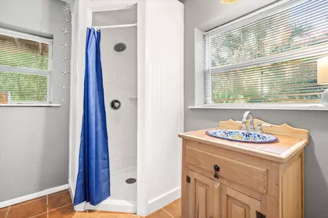Bath - 1440 Corunna St, Saint Augustine, FL 32080 photo 4 of 4