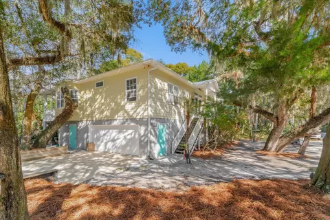 Exterior - 1440 Corunna St, Saint Augustine, FL 32080 photo 6 of 9