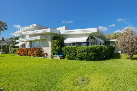 Exterior - 124 Inlet Dr, Saint Augustine, FL 32080 photo 11 of 13