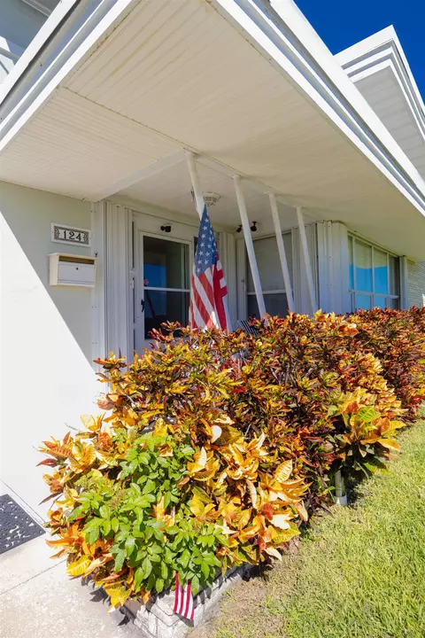 Exterior - 124 Inlet Dr, Saint Augustine, FL 32080 photo 3 of 13