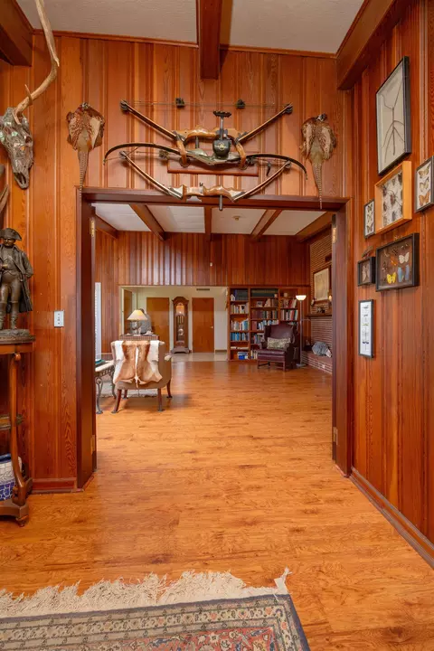 Entry Way - 124 Inlet Dr, Saint Augustine, FL 32080 photo 2 of 3