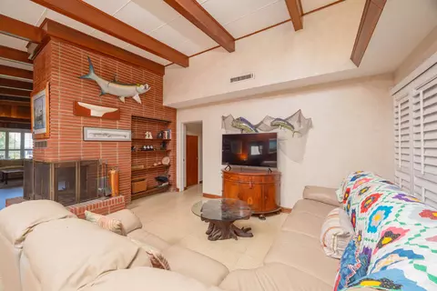 Living - 124 Inlet Dr, Saint Augustine, FL 32080 photo 3 of 4