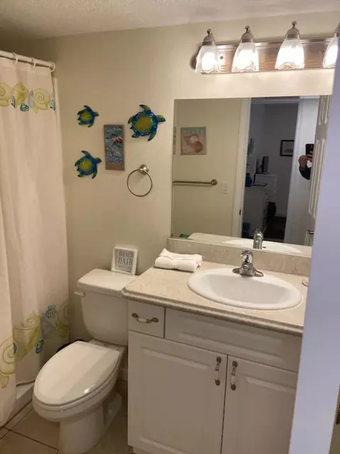 Bath - 6300 S A1a #A9-3D, Saint Augustine, FL 32080 photo 1 of 2