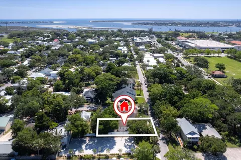 View/Area - 54 Grove Ave, Saint Augustine, FL 32084 photo 2 of 8