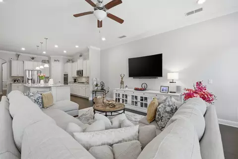 Living - 101 Lazo Ct, Saint Augustine, FL 32095 photo 2 of 4