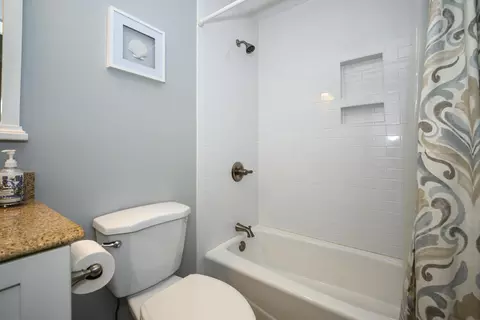 Bath - 468 Arricola Ave, Saint Augustine, FL 32080 photo 2 of 7