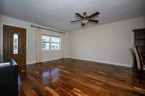 Living - 468 Arricola Ave, Saint Augustine, FL 32080 photo 5 of 5
