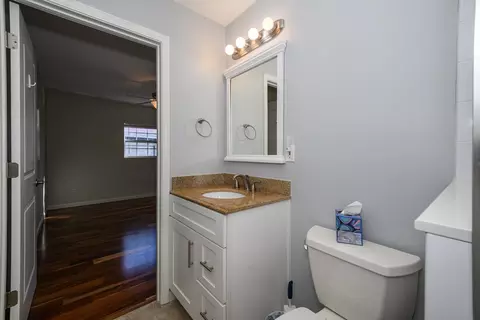 Bath - 468 Arricola Ave, Saint Augustine, FL 32080 photo 6 of 7