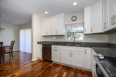 Kitchen - 468 Arricola Ave, Saint Augustine, FL 32080 photo 5 of 6