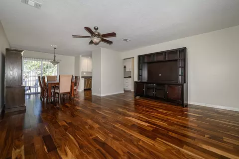 Living - 468 Arricola Ave, Saint Augustine, FL 32080 photo 3 of 5