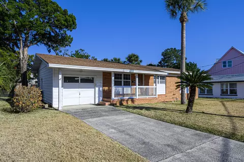 Exterior - 468 Arricola Ave, Saint Augustine, FL 32080 photo 5 of 11