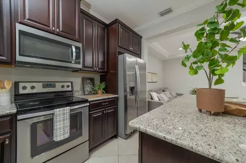 Kitchen - 62 Paradas Pl, Saint Augustine, FL 32092 photo 4 of 4