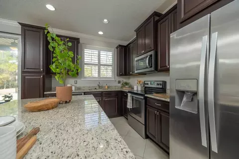 Kitchen - 62 Paradas Pl, Saint Augustine, FL 32092 photo 3 of 4