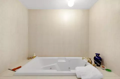 Bath - 12 Flagler Blvd UNIT A204, Saint Augustine, FL 32080 photo 3 of 4