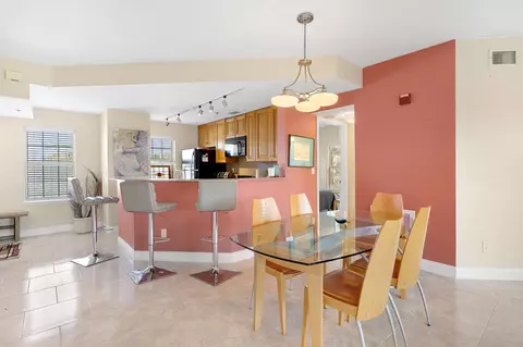 Dining - 12 Flagler Blvd UNIT A204, Saint Augustine, FL 32080 photo 2 of 2