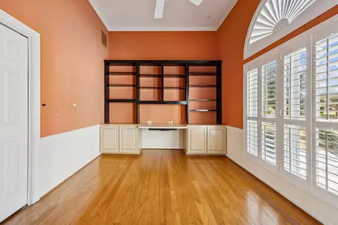 Living - 329 Marsh Point Cir, Saint Augustine, FL 32080 photo 2 of 8