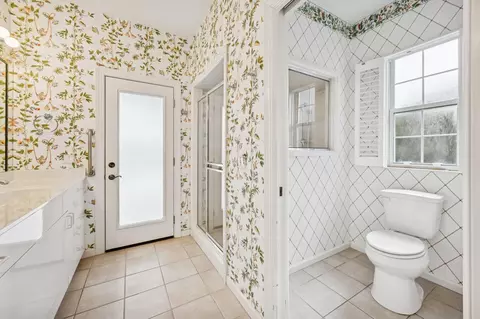 Bath - 329 Marsh Point Cir, Saint Augustine, FL 32080 photo 3 of 5