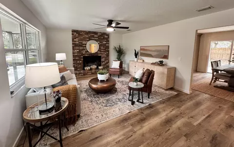 Living - 226 Jasmine Rd, Saint Augustine, FL 32086 photo 1 of 3