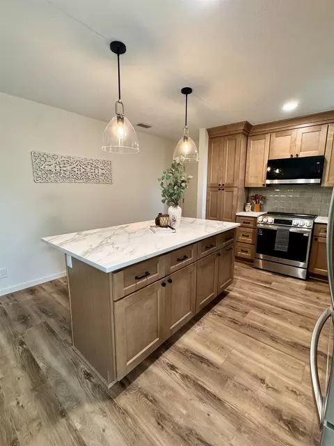 Kitchen - 226 Jasmine Rd, Saint Augustine, FL 32086 photo 3 of 5