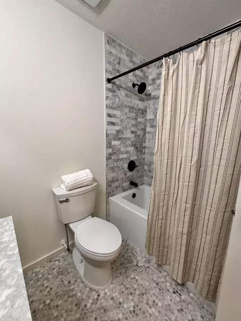 Bath - 226 Jasmine Rd, Saint Augustine, FL 32086 photo 2 of 3