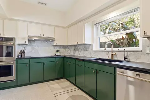 20 Lake Shore Dr, Saint Augustine, FL 32080 photo 8